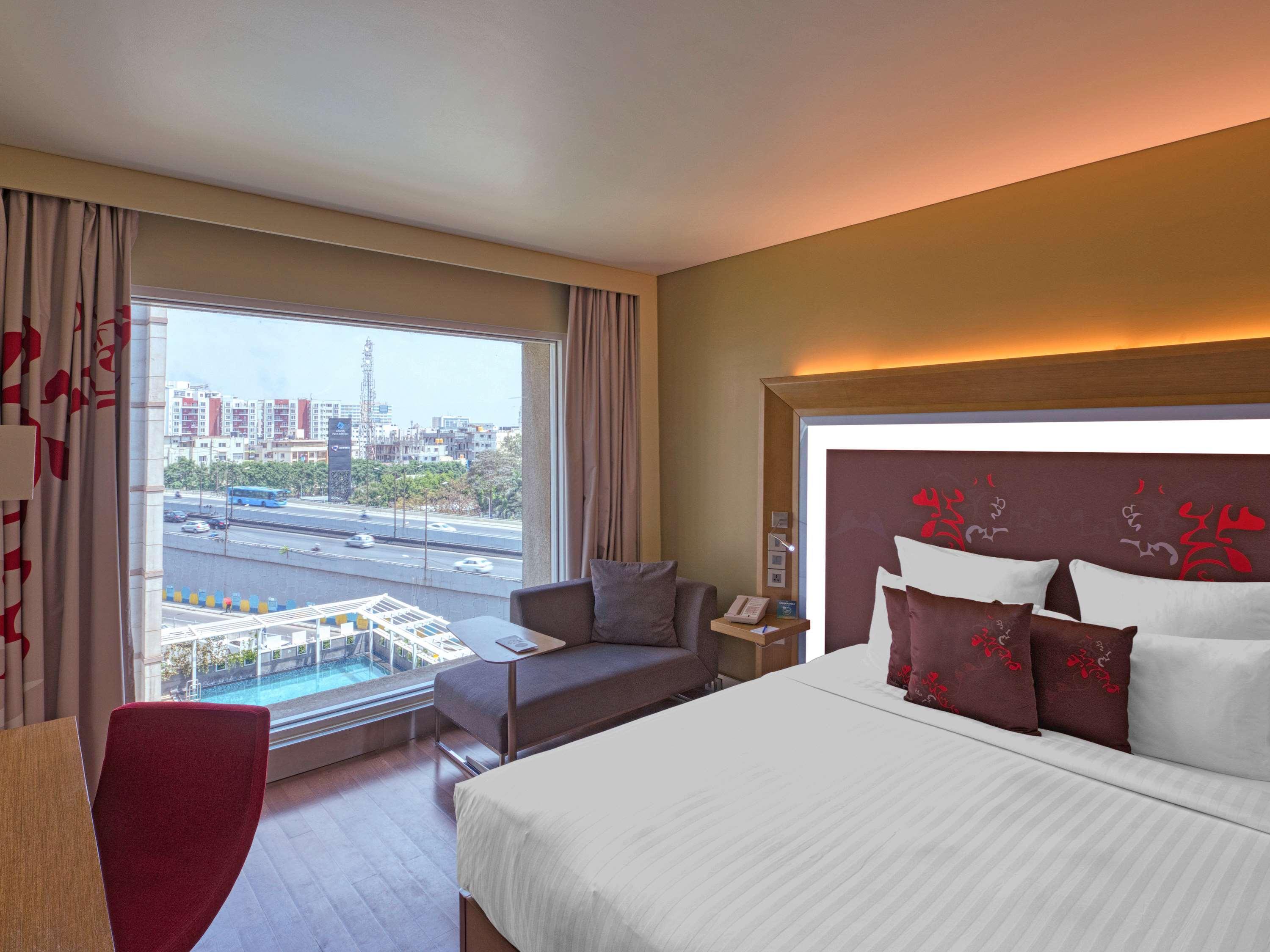 Novotel Bengaluru Outer Ring Road מראה חיצוני תמונה