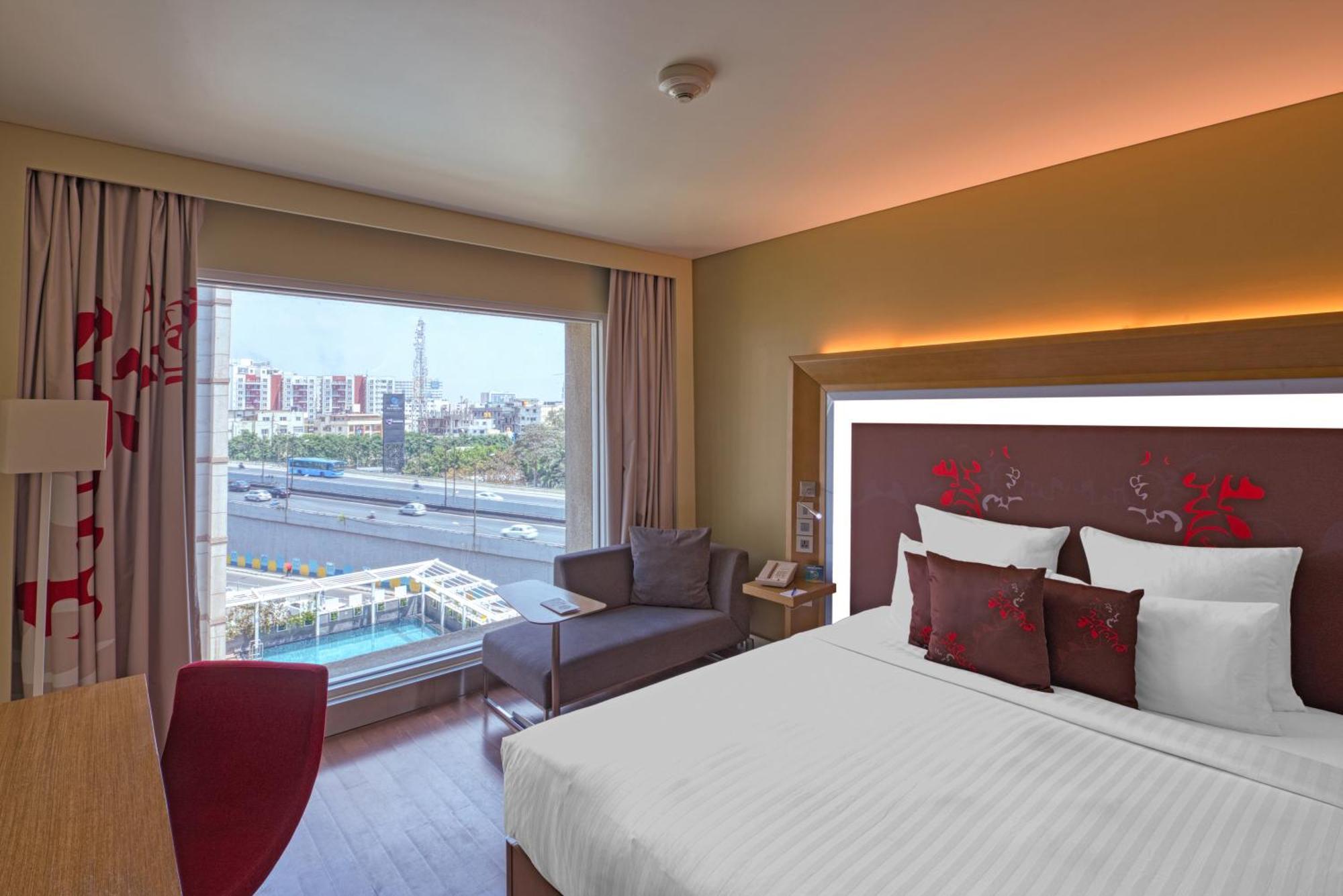 Novotel Bengaluru Outer Ring Road מראה חיצוני תמונה